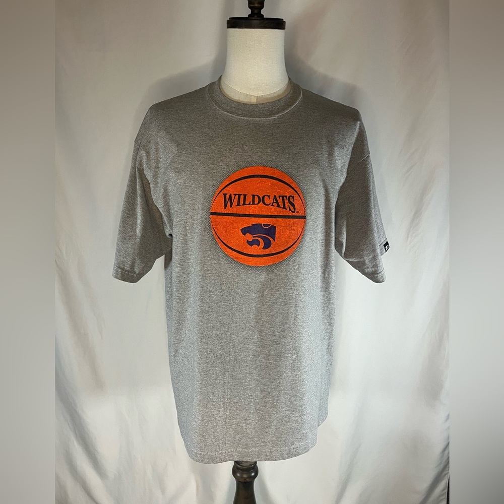 Starter Brand Distressed Look Kansas State Wildcats Basketball Vintage T-Shirt